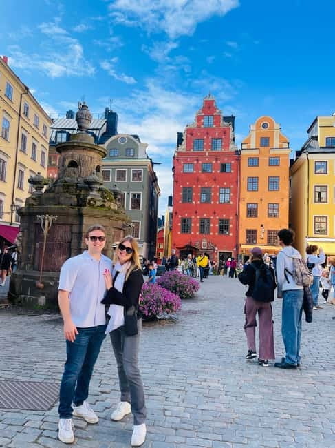 Stockholm: Old Town Guided Walking Tour (English / Deutsch) - Prästgatan, Österlånggatan, and two sides of the Old Town
