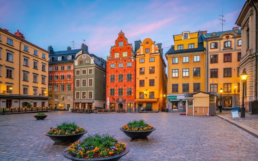 Stockholm: Old Town Highlights Private Walking Tour - The two-hour route through Stortorget and Storkyrkan