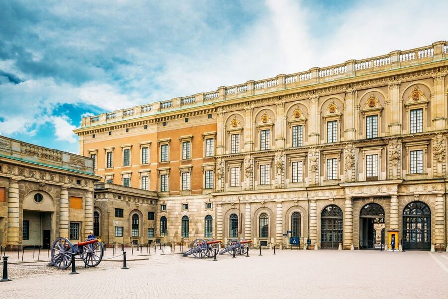 Stockholm Pass: Save up to 50% - Includes Vasa Museum Ticket - Hop-on hop-off buses: useful, but not a complete transit plan