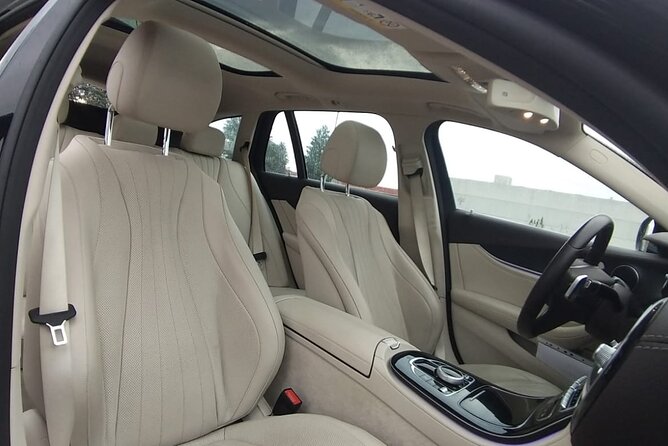 Stockholm Port to Stockholm hotels - Arrival Private Transfer - The driver and arrival routine