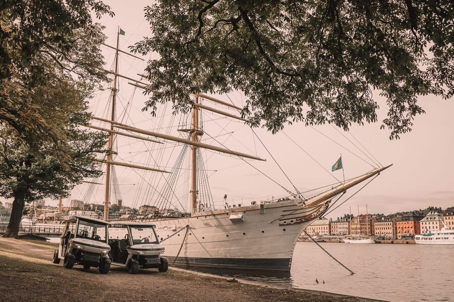 Stockholm Private Golf Cart Tours - What the guides add to the ride