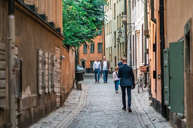 Stockholm's Old Town & Vasa Museum Private Walking Tour - The Old Town’s Narrow Lanes and Darker Stories