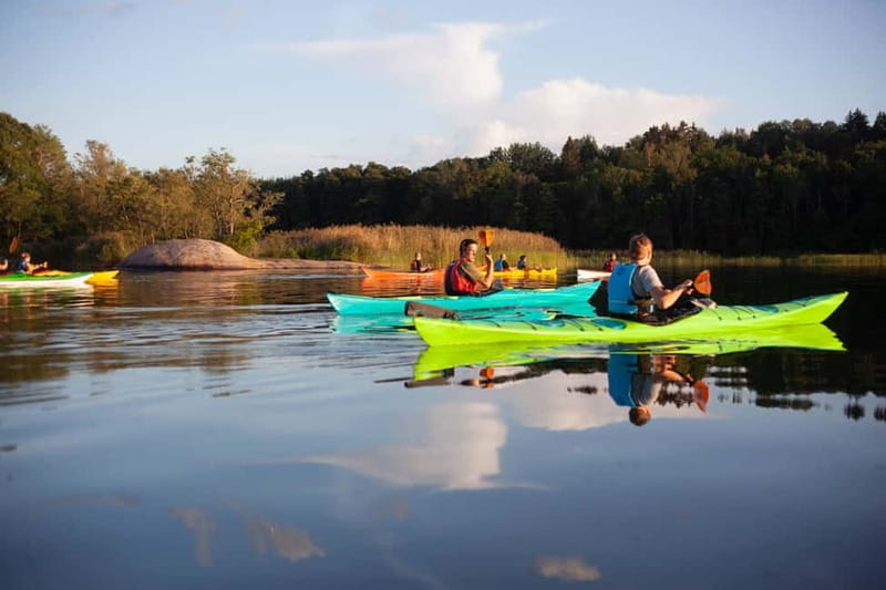 Stockholm: Sunset Archipelago Kayaking & Toast on the Water - Who will enjoy this Stockholm kayak tour