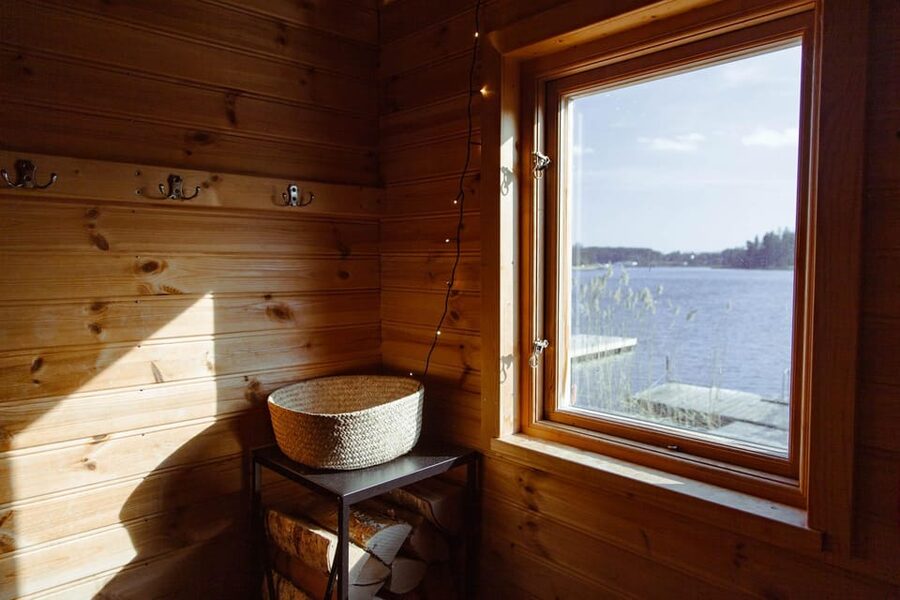 Stockholm: Traditional Sauna & Polar Plunge in Baltic Sea - Inside the 60 to 80°C wood-fired sauna