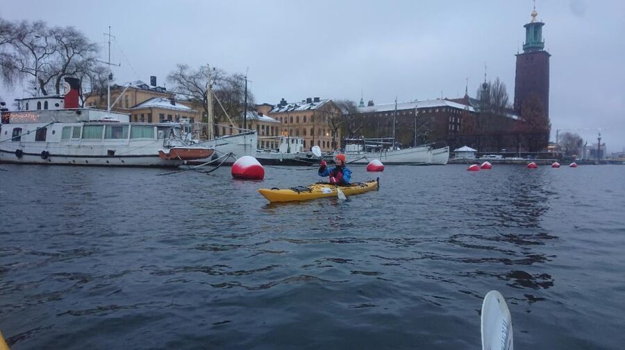 Stockholm: Winter City Kayaking Tour - Seeing Gamla Stan from water level