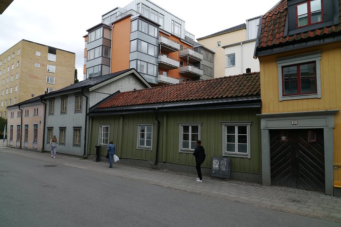 Uppsala bloody history 1h- racial biology, 18th century plague, 19th century prostitution etc. - Starting at Riddartorget and finding the route