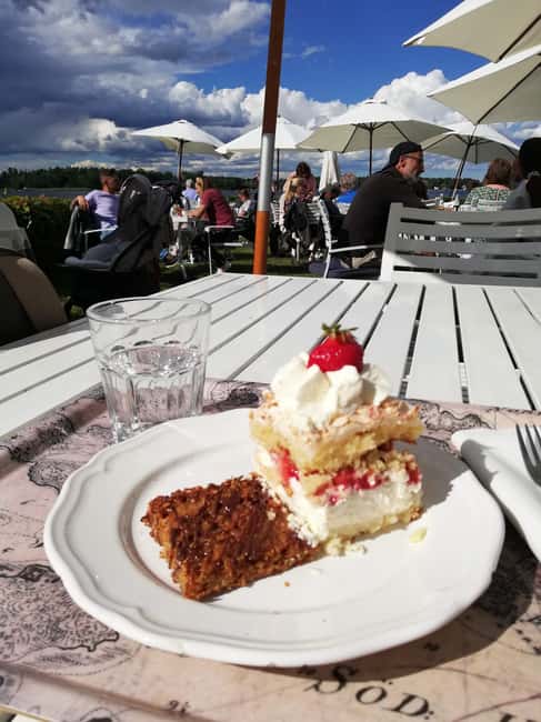 Vaxholm & Stockholm Archipelago: Guided Excursion, Day Trip - Leaving Stockholm by steam ship
