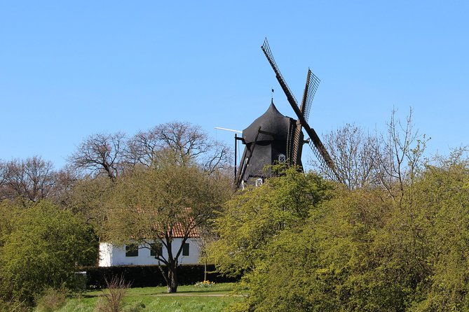 Walk Malmö with an audio guide - The Öresund Bridge from a distance