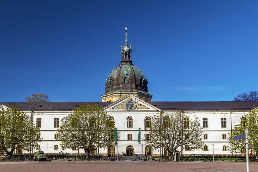 World War II Stockholm Old Town Walking Tour and Army Museum - Who will enjoy this Stockholm history walk?